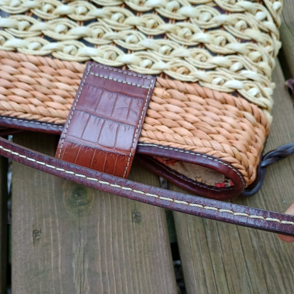 Vintage 90s Brighton Woven Wicker Straw Purse Shoulder Bag Brown Leather Strap - Picture 8 of 11